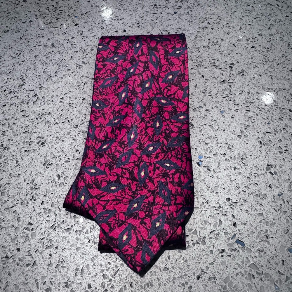 Woodwards Classic Red and Blue Tie